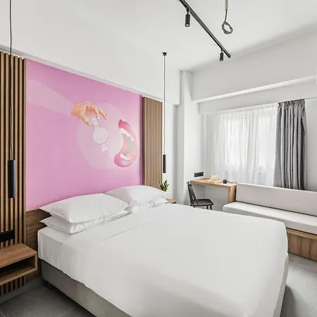 The Q Hotel
